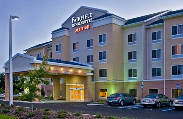 Fairfield Inn & Suites