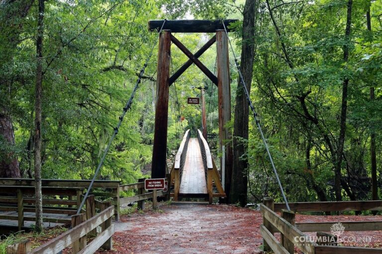 |outdoor plaque of the town of Leno
