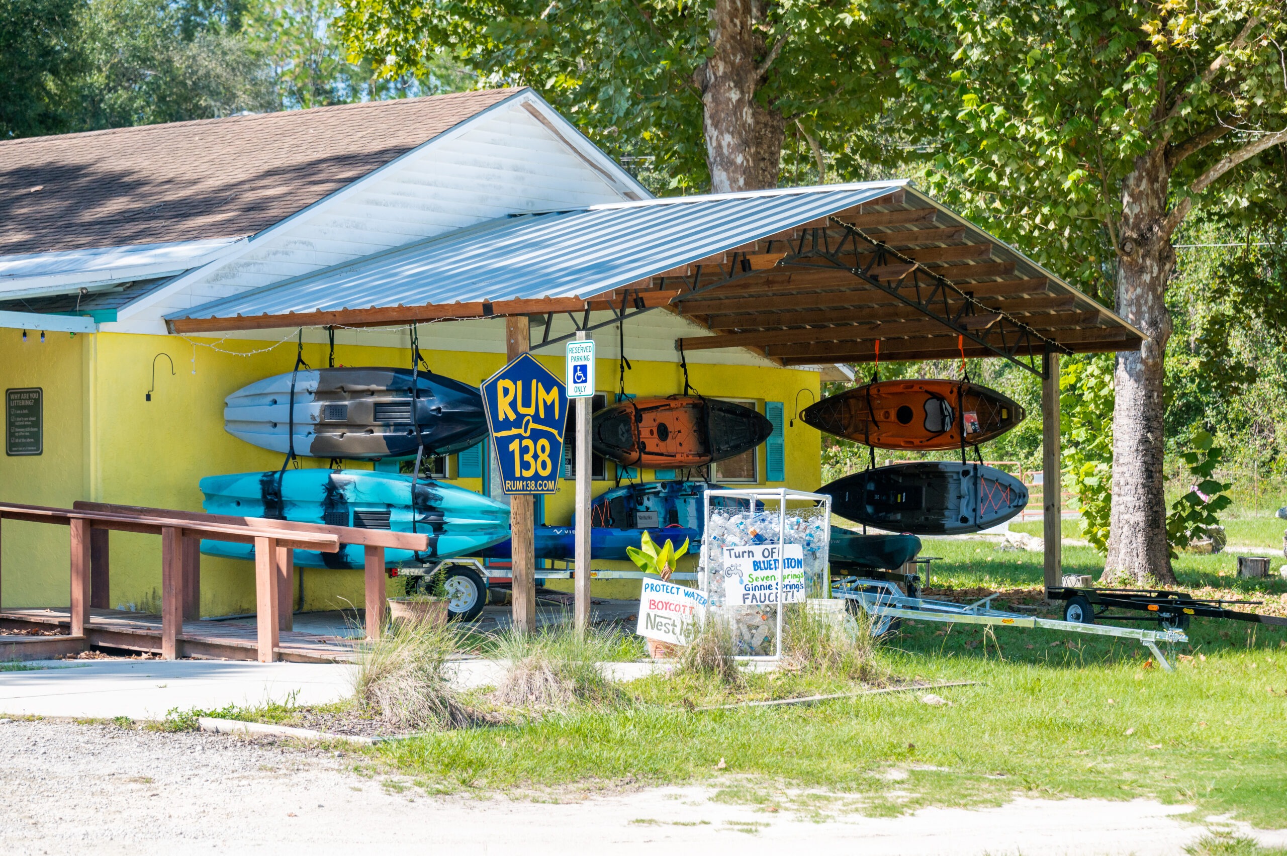 |exterior of Rum 138 rentals