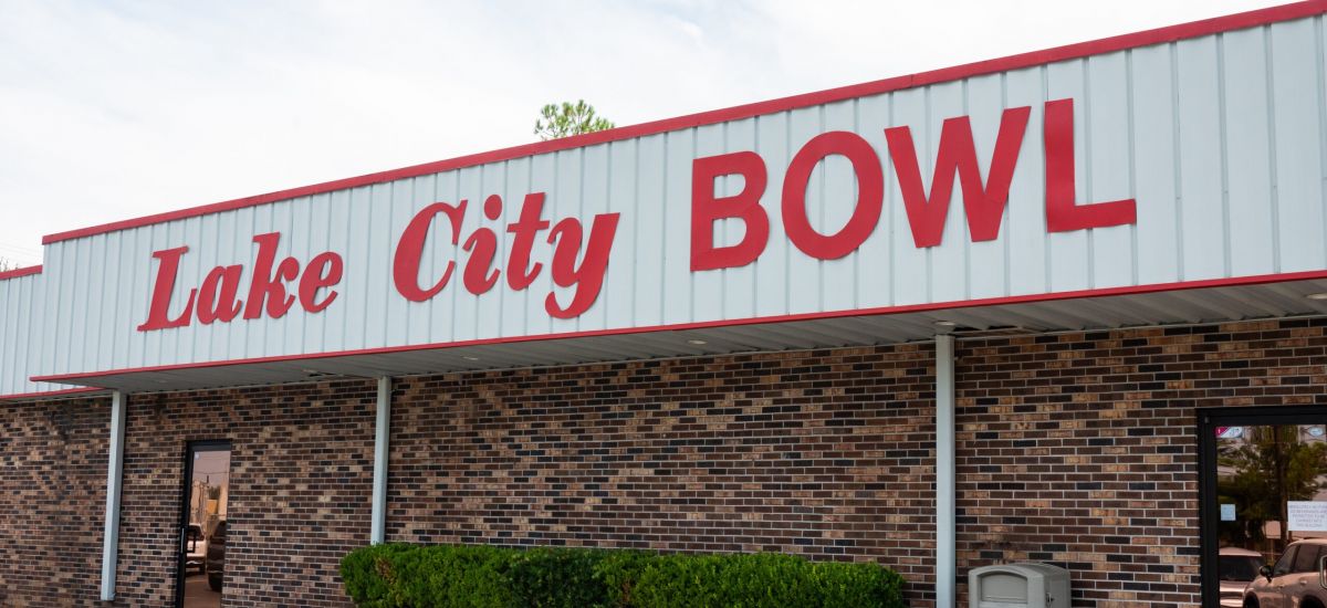 |exterior of Lake City Bowl building