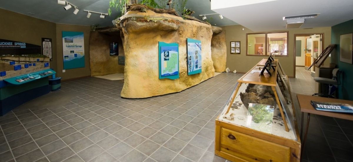 Ichetucknee Springs Education and Exhibit Center